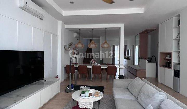 Rumah Semi Furnished Sangat Cantik Terawat Di River Valley Residence Lebak Bulus 1