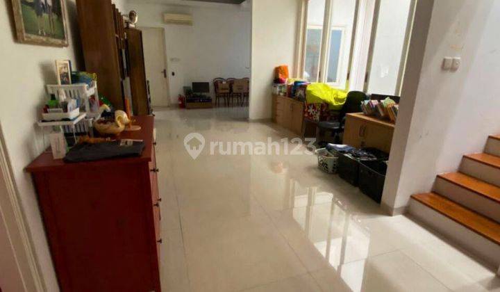 Rumah lokasi strategis siap huni di pondok indah 2