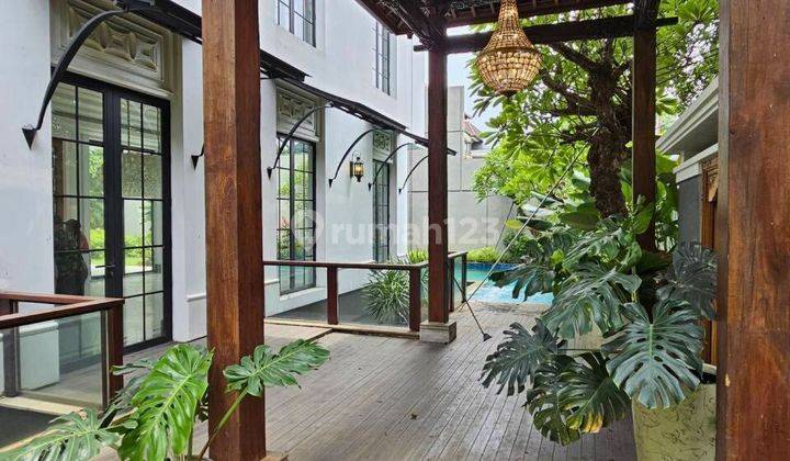 Rumah Mewah American Classic Lokasi Sangat Bagus Di Pondok Indah, Jakarta Selatan 2