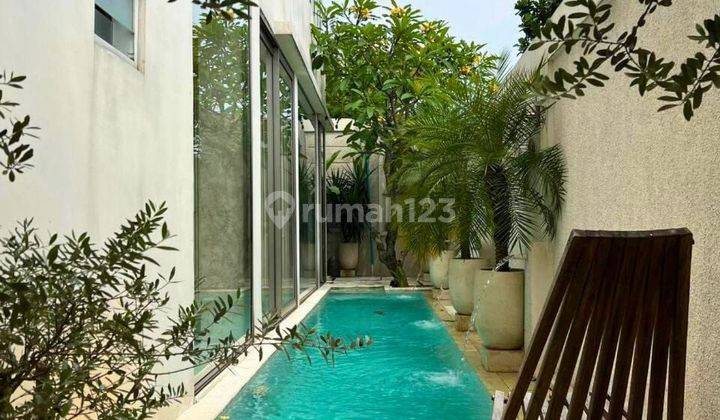 Rumah Lux Modern Dengan Private Pool Di Cluster Jagakarsa 1