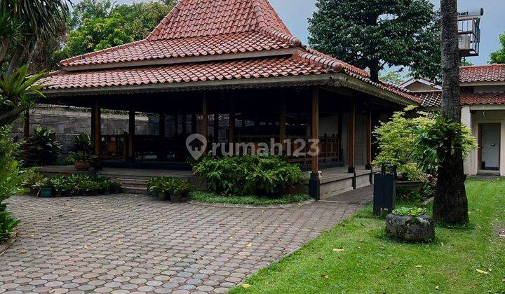 Rumah Taman Sangat Luas Cocok Untuk Usaha Di Andara 2