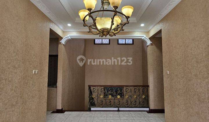 Turun Harga Rumah 2 Lantai Bagus Lokasi Strategis Kalibata Timur  2