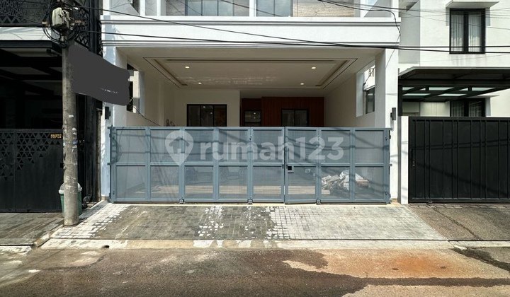 Rumah Brand New Di Pondok Indah, Lt. 140 M2, Swimmingpool Harga 8,3 M Nego!