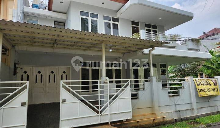 2-Story House in a Prime Location with Hook Position, Ready to Occupy!