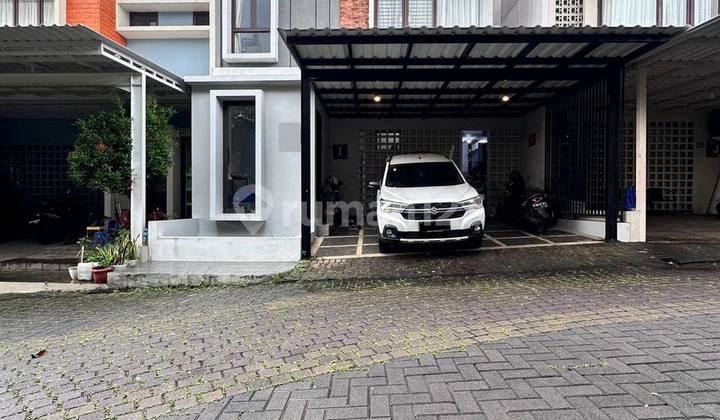 Best Price! Modern Industrial Townhouse Hadap Ke Taman