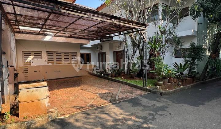 Beautiful Bali-Themed Townhouse, Located in Lebak Bulus