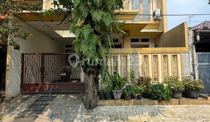 Rumah 3,5 Lantai Semi Furnished Siap Huni Loaksi Pasar Minggu