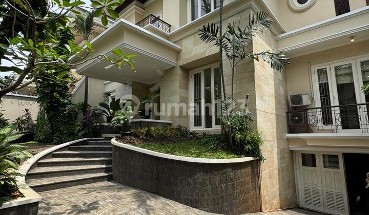 Rumah Mewah Desaign Modern Classic, Siap Huniokasi Pondok Indah