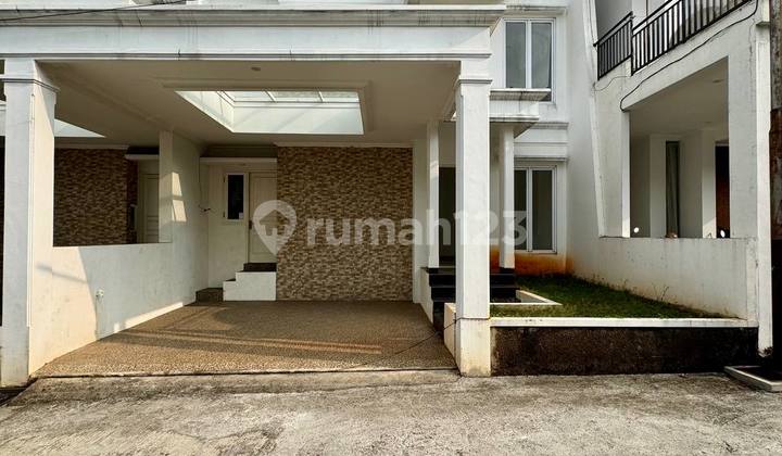 Modern Minimalist House, Prime Location in Jagakarsa