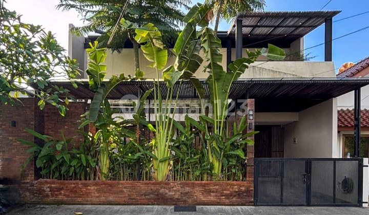 Rumah Modern Tropical Di Bintaro, Lt. 200 M2, One Gate Security, Harha 6,9 M Nego! Rumah Modern Tropical Di Bintaro, Lt. 200 M2, One Gate Security, Harha 6,9 M Nego!