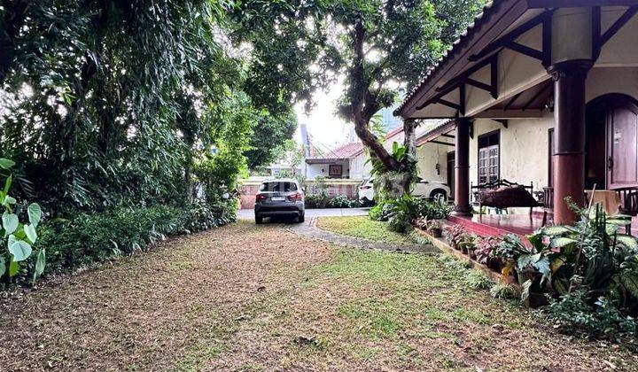 Rumah Klasik di Cilandak, Lt 746m², Halaman Luas, 14M Nego  2