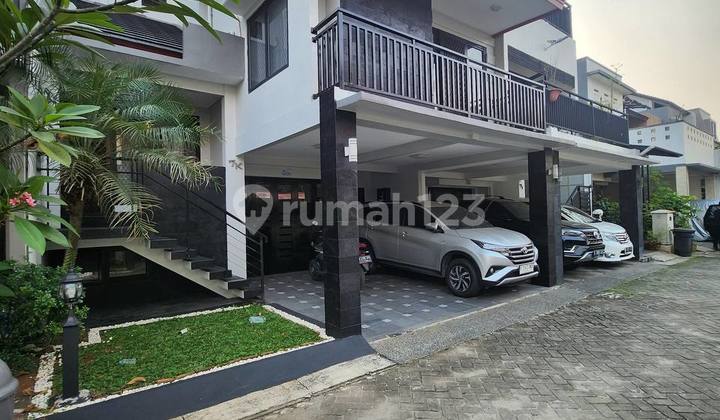 Rumah Minimalist Dalam Townhouse Yang Nyaman Lokasi Pondok Pinang 2