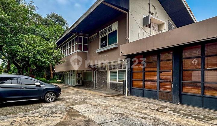 Rumah Lama Hitung Tanah, Halaman Sangat Luas, Lokasi Strategis