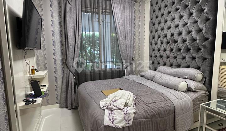 Disewakan Rumah Mewah Semi Furnish Di River Valley