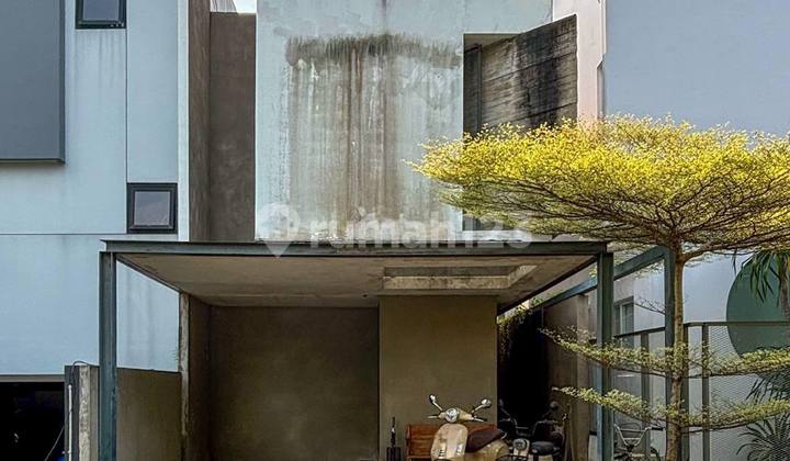 Rumah Secondary Dalam Exclusive Townhouse Lokasi Veteran