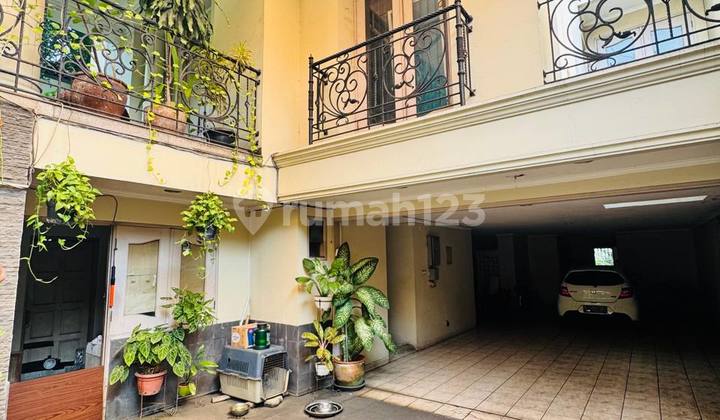 Rumah 3 Lantai Di Komersil Area Lebak Bulus Pinggir Jalan Besar