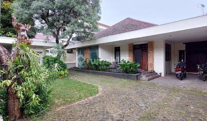 Rumah Lama Di Menteng, Jakarta Pusat Lingkungan Tenang  1