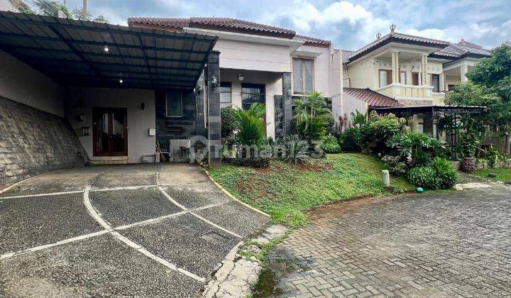 Rumah Dalam Kompelk Favorite, Lt. 206 M2, Harga 3.9 M 1