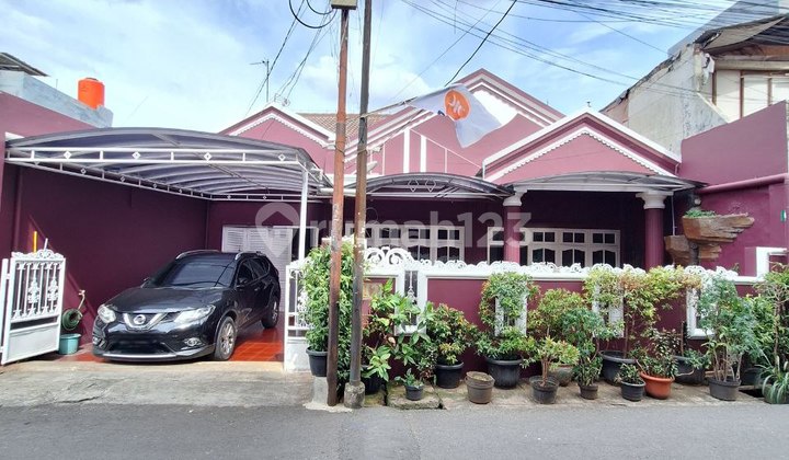 Rumah Secondary Terawat dengan Akses Mudah Lokasi Strategis Rumah Secondary Terawat dengan Akses Mudah Lokasi Strategis