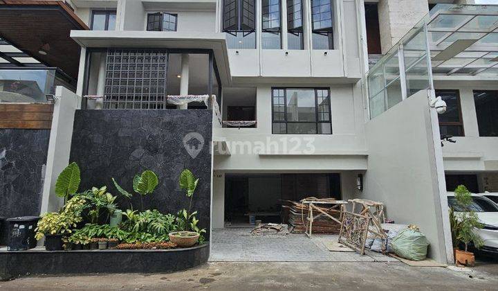 Dijual Rumah Baru 3 Lantai, Lt. 216, 12.8 M Di Cilandak 1