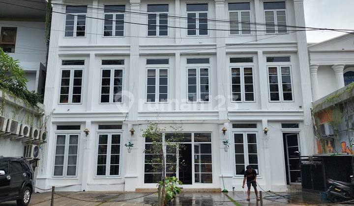 Gedung Kantor Siap Pakai Lokasi Kemang, Shm 29,5 M Nego!