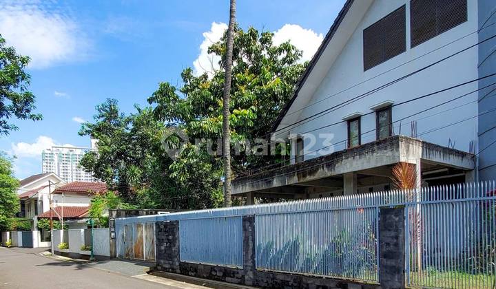 Well-Maintained Secondary House, Strategic Location in Kebayoran Baru, SHM