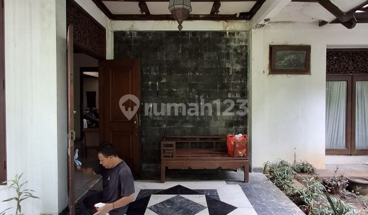 Rumah 2 Lantai Asri Terawat, Lokasi Strategis, Lt. 388 M2, Di Cilandak, Harga 9,5 M Nego! 2