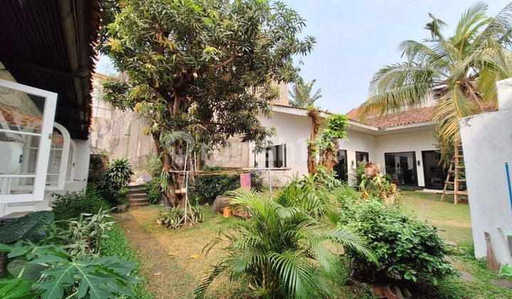 Rumah Hitung Tanah di Kemang 2