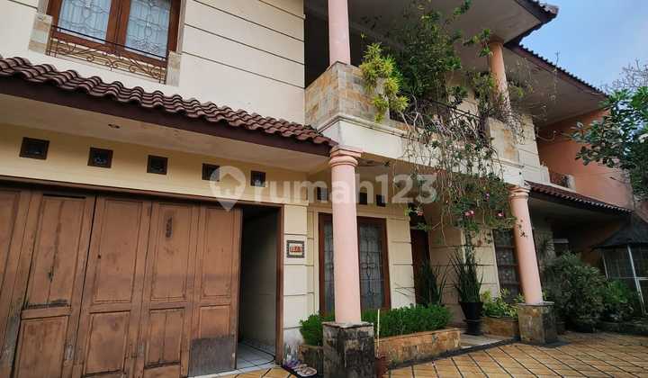 House in a One Gate Complex, Strategically Located at Villa Cinere Mas 2