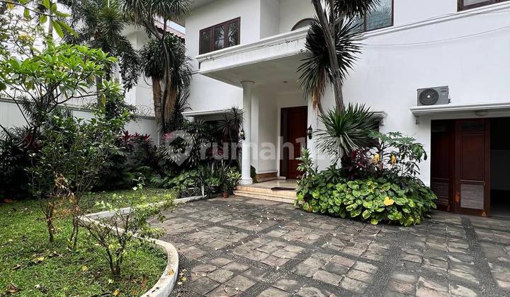 Rumah Terawat, Lokasi Sangat Strategis Lt. 854 M2, 22 M Nego!