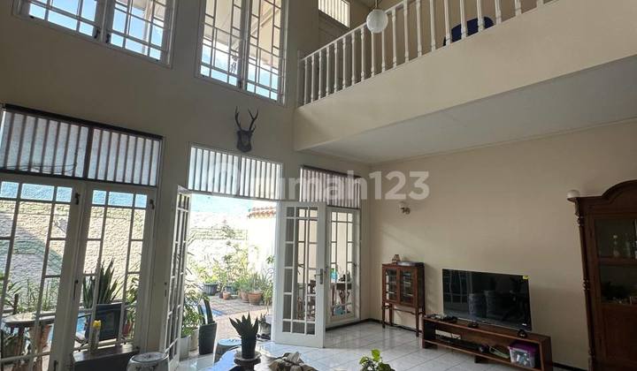 Rumah Dengan Swimmingpool Di Mpr Raya Cipete, 13,5 M Nego!