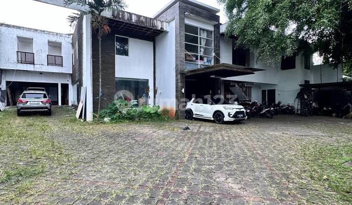 Hunian Ekslusif Cocok Untuk Kantor Di Kemang, Lt. 1570 M2 Harga 45 M Nego! Hunian Ekslusif Cocok Untuk Kantor Di Kemang, Lt. 1570 M2 Harga 45 M Nego!