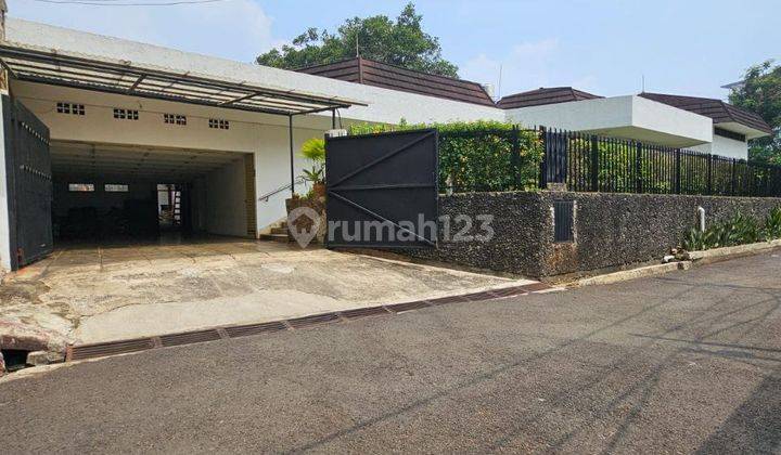 Rumah Lama di Kemang Selatan, Jakarta Selatan Lokasi Strategis 2