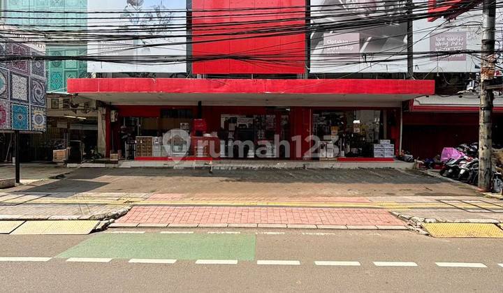 Commercial Building, 3 Ruko Bangunan 3,5 Lantai Di Kebayoran Baru Commercial Building, 3 Ruko Bangunan 3,5 Lantai Di Kebayoran Baru