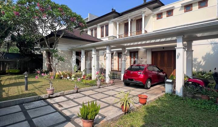 Rumah Mewah Dan Luas, Taman Yang Indah Lt. 600 M, Harga 9,5 M Nego! Rumah Mewah Dan Luas, Taman Yang Indah Lt. 600 M, Harga 9,5 M Nego!