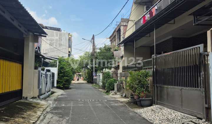 Rumah modern, tenang, aman 2