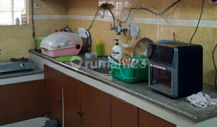 Rumah Bagus Siap Huni di Taman Palem, Jakarta Barat 2