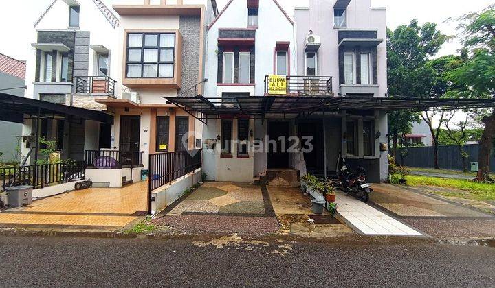 Rumah Bagus Semi Furnished di Taman Hollandia, Tangerang 1