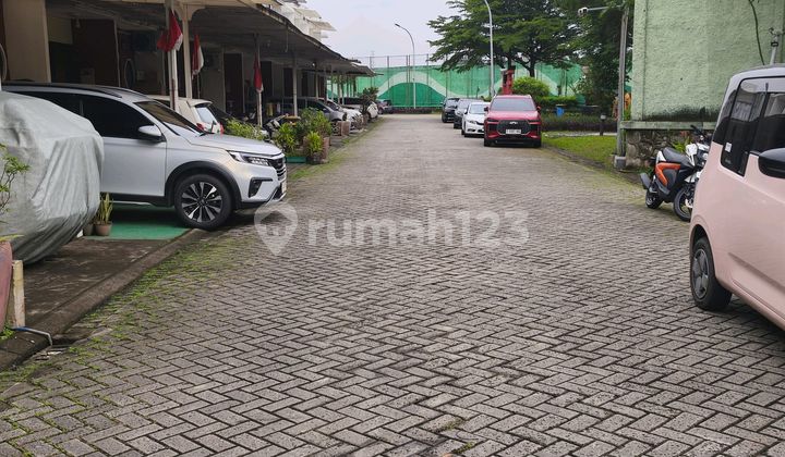 Rumah 2 Lantai Minimalis Green Lake 2