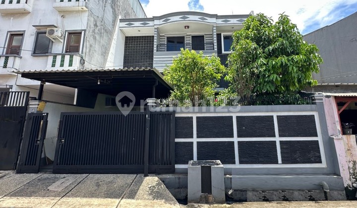 Rumah bagus rapih siap huni di daerah Cengkareng, 0052 ErwMov