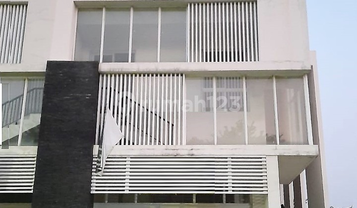 4-Story Shop House Citra 8 Ready to Use North 2
