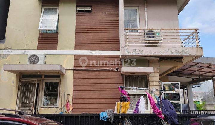 Rumah hook siap huni komplek nyaman Park Residence, Crssus