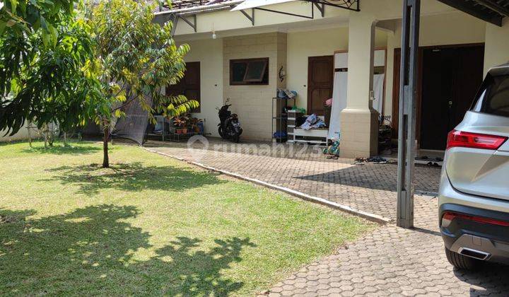 Rumah Dengan Halaman Luas di Rawasari Cempaka Putih 2