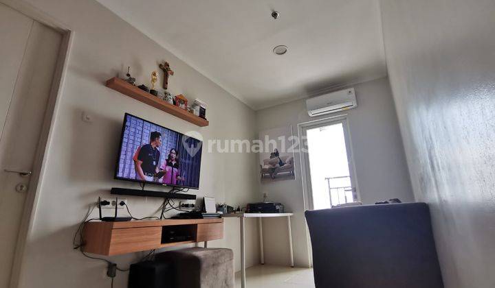 Apartemen Rapi Dengan Kamar Luas 2 Jadi 1 Semi Fursnished 2