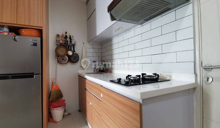 Apartemen Rapi Dengan Kamar Luas 2 Jadi 1 Semi Fursnished 1