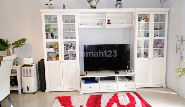 Town House 2 Lantai, Fully Furnished, 3 Kt, 3 Km, Hadap Utara 1