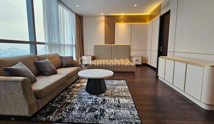 Unit Mewah, Fully Furnished, Combine Unit, Luas 320 M2, Lt Atas 1