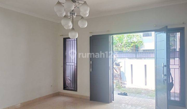 Rumah Minimalis Dengan 4 Kamar Tidur, 2 K Mandi, Shm, Harga 3 M 1