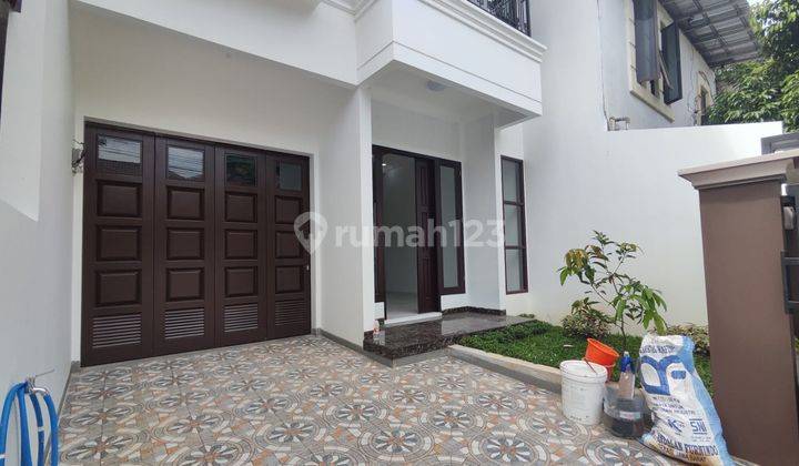 Rumah Baru Dan Cantik, 2 Lantai, 3 Kt, 4 Km, Shm+imb, Lt 107m2 1