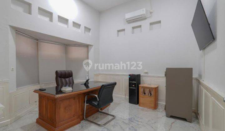 Rumah Cantik Dgn Ruang Gym, Jacuzzi, Sauna, Steam, Carport 10 2